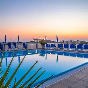 Renzo Hotel